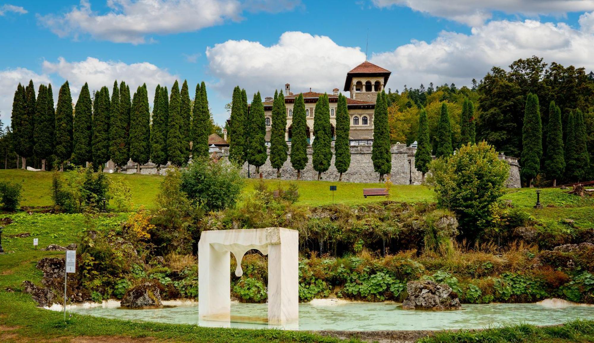 Castelul Cantacuzino Busteni Exterior photo